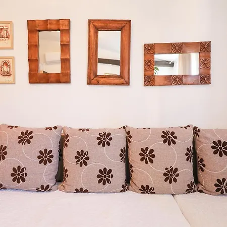 Rita Apartment